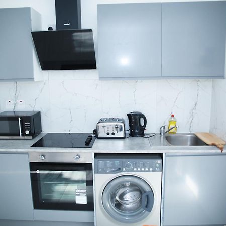Central Harrow Cozy Apartment With Free Parking Harrow on the Hill Εξωτερικό φωτογραφία