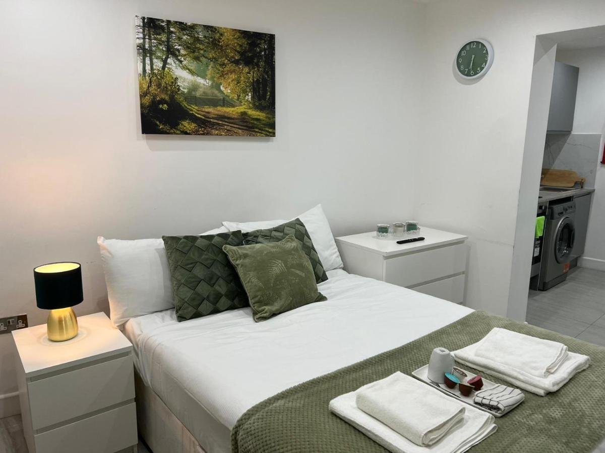 Central Harrow Cozy Apartment With Free Parking Harrow on the Hill Δωμάτιο φωτογραφία