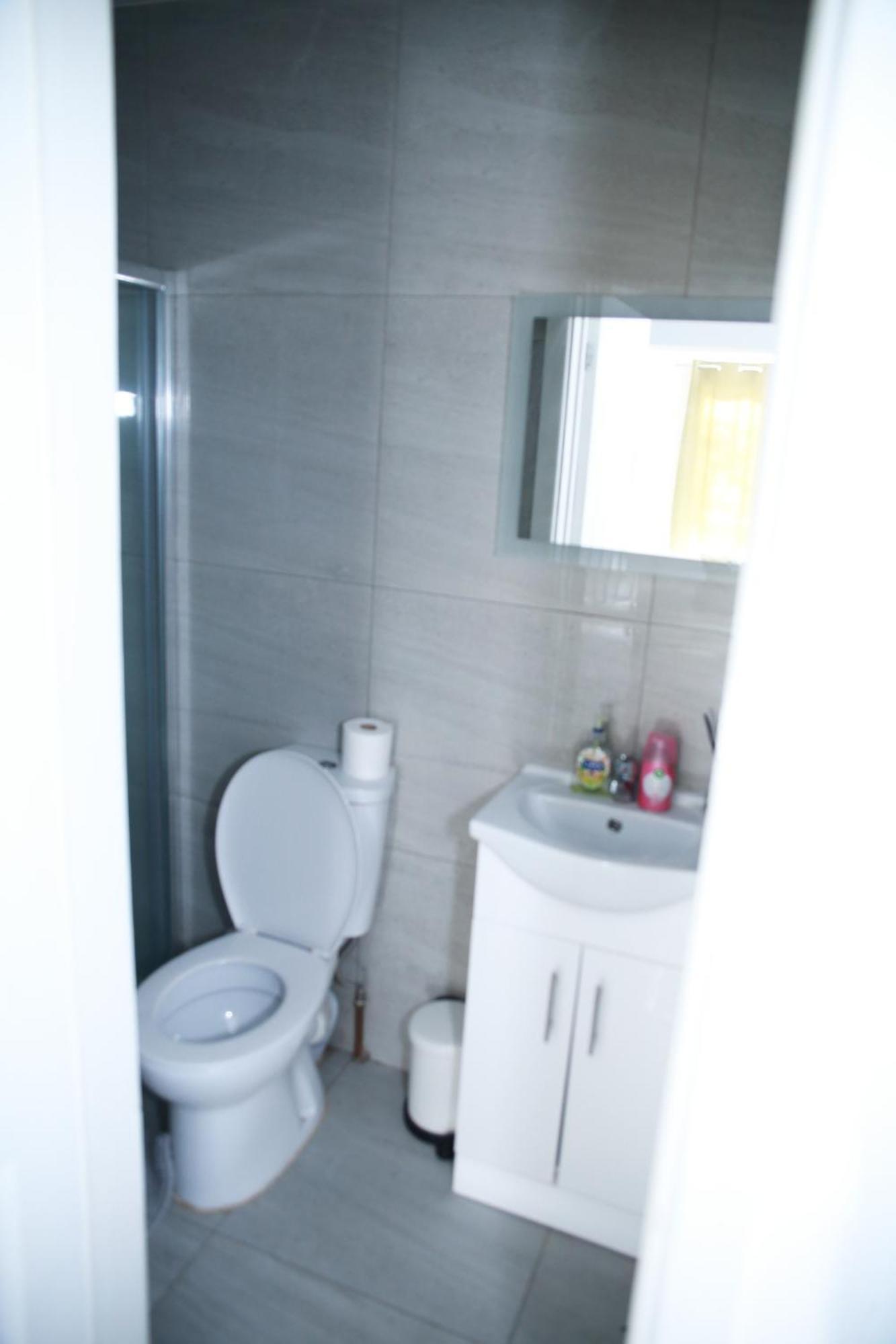 Central Harrow Cozy Apartment With Free Parking Harrow on the Hill Εξωτερικό φωτογραφία
